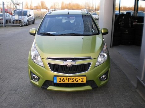 Chevrolet Spark - 1.2 16V LT - 1