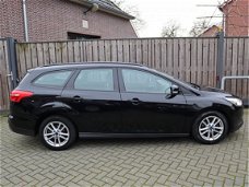 Ford Focus Wagon - 1.0 Edition Navi, Parkeersensoren, Lichtmetalen Velgen, Airco