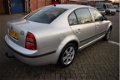 Skoda Superb - 1.9 TDI Elegance 2005/MANUAL/APK - 1 - Thumbnail