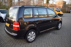 Volkswagen Touran - 1.6-16V FSI Trendline AUTOMAAT 2005 APK