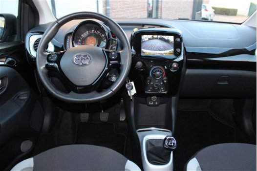 Toyota Aygo - 1.0 VVT-i x-wave Airco Camera Cruise Rijstrookherkenning Abs - 1