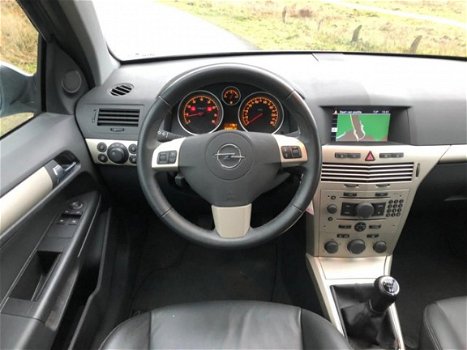 Opel Astra Wagon - 1.6 Temptation Leer, Navi, PDC, Nieuwe APK - 1