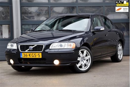 Volvo S60 - 2.4D Drivers Edition * NETTE STAAT * LEER * ONDERHOUD HISTORIE * D-RIEM VERVANGEN - 1