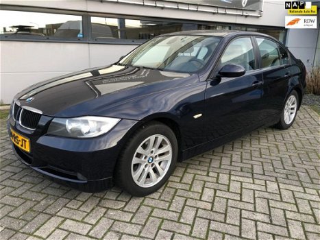 BMW 3-serie - 320i Dynamic Executive 6 maanden Garantie, LEER, NAP, Top conditie - 1