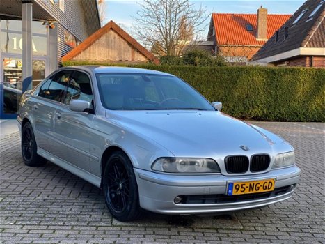 BMW 5-serie - 520i Aut. Clima Cruise Leder LmVelgen NL-Auto NAP Dealer Onderhouden - 1