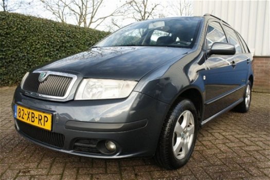 Skoda Fabia - 1.4TDI 80PK AIRCO/CRUISE/TREKHAAK - 1