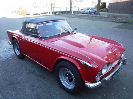 Triumph TR4 - A - 1