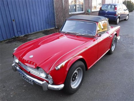 Triumph TR4 - A - 1