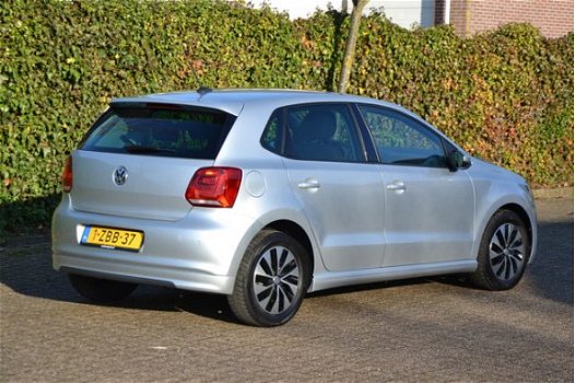 Volkswagen Polo - 1.4 TDI ECC NAVI PDC multif.stuur BlueMotion - 1