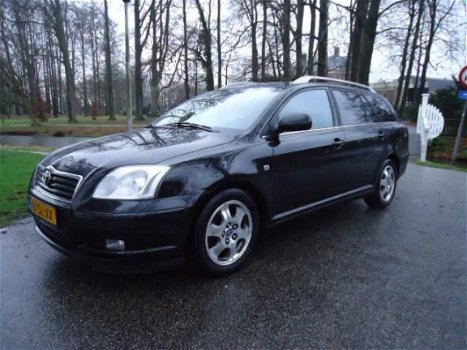 Toyota Avensis Wagon - 2.2 D-4D Linea Luna 6 Bak Clima Cruise control Trekhaak - 1