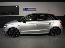 Audi A1 Sportback - 1.2 TFSI Pro Line S S-line In en Exterieur