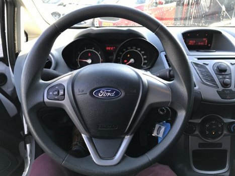Ford Fiesta - 1.25 Limited 5-deurs 60pk Airco Elektrische ramen - 1