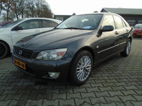 Lexus IS - 200 BUSINESS - 1