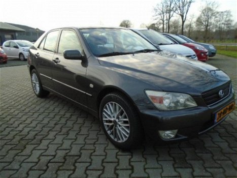 Lexus IS - 200 BUSINESS - 1