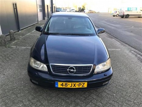 Opel Omega - 2.2i-16V Executive Edition 1 JAAR APK /AUTOMAAT/AIRCO/ NAP/ elek ramen/ ZEER NETTE AUTO - 1