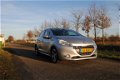 Peugeot 208 - 1.4 VTi Allure Navigatie, Panorama dak , Lage Km stand - 1 - Thumbnail