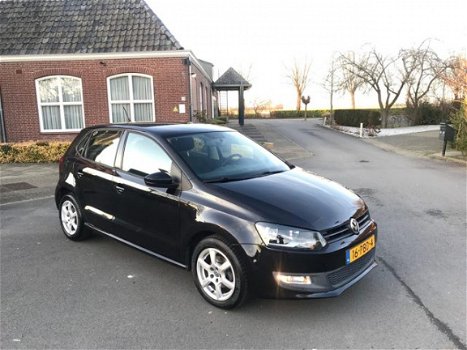 Volkswagen Polo - 1.4-16V Comfortline 5-DEURS NAVIGATIE - 1