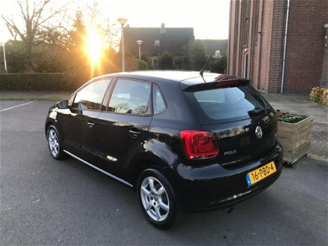 Volkswagen Polo - 1.4-16V Comfortline 5-DEURS NAVIGATIE - 1