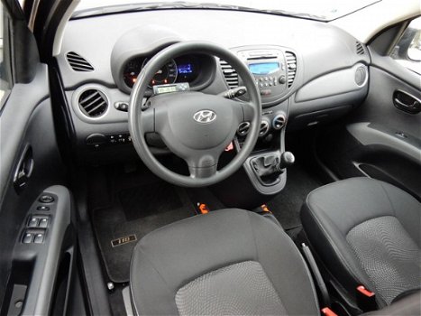 Hyundai i10 - 1.0i 69pk i-Drive Cool afneembare trekhaak - 1