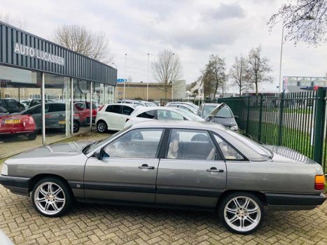 Audi 100 - 1.8 Zeer nette goed onderhouden - 1