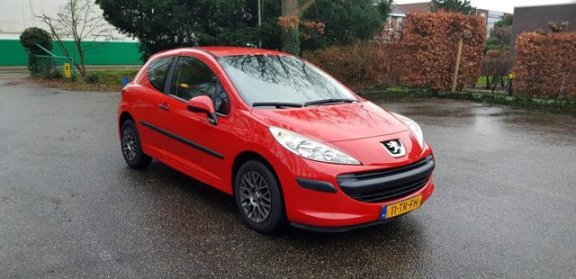 Peugeot 207 - XR 1.4-16V - 1