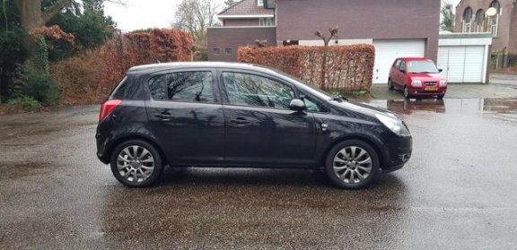 Opel Corsa - 1.4-16V 111 Edition - 1