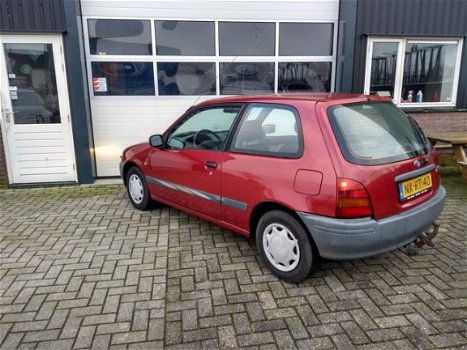 Toyota Starlet - 1.3-16V - Inruil koopje - 1