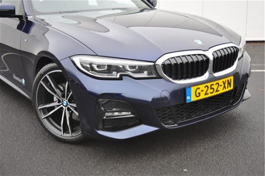 BMW 3-serie Touring - 320d High Executive M Sport Aut - 1