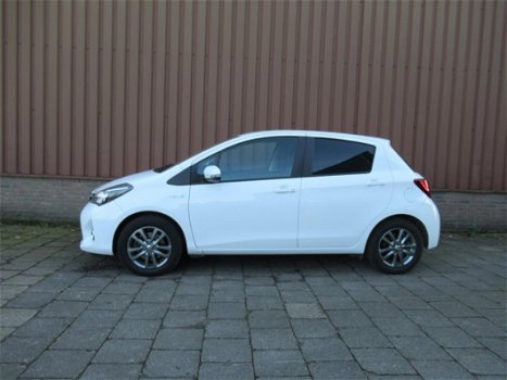 Toyota Yaris - 1.5 Full Hybrid (Navi, Cruise, Camera, Keyless entry) - 1