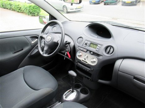 Toyota Yaris - 1.3 VVT-i Automaat (Airco) - 1