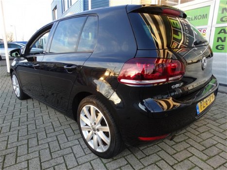 Volkswagen Golf - 1.2 TSI Highline BlueMotion Xenon Navigatie - 1