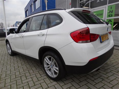 BMW X1 - SDrive18i Executive Navigatie PDC * 106.292km - 1