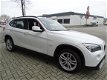 BMW X1 - SDrive18i Executive Navigatie PDC * 106.292km - 1 - Thumbnail