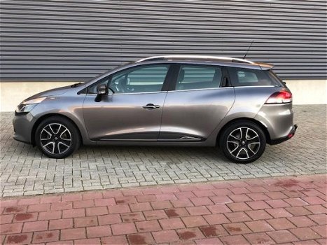 Renault Clio Estate - 1.5 dCi ECO Night&Day Navi/Cruise/Airco/PDC/Trekhaak/Nieuwstaat (BTW Auto) - 1