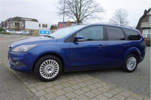 Ford Focus Wagon - 1.6 Titanium Titanium, navigatie, pdc - 1