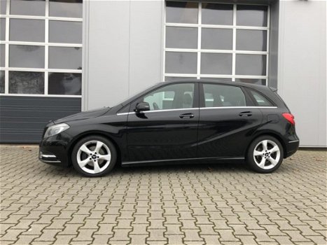 Mercedes-Benz B-klasse - 180 Ambition - 1