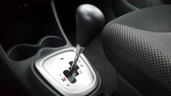 Toyota Aygo - 1.0-12V Comfort Navigator Automaat 2011 - 1