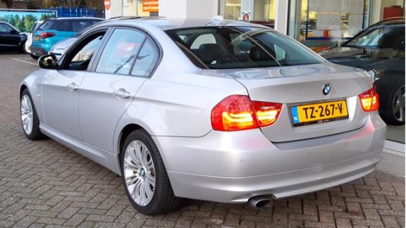 BMW 3-serie - 320i HIGH EXECUTIVE A/T Navi | Leer | Open dak | Stoelverw - 1