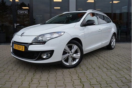 Renault Mégane Estate - 1.5 dCi Bose | Dealer Onderhouden | Navigatie | Parkeer Sensoren | - 1