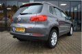 Volkswagen Tiguan - 2.0 TDI Sport&Style 4Motion | Navigatie | Parkeer Sensoren | 17 Inch | - 1 - Thumbnail