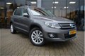 Volkswagen Tiguan - 2.0 TDI Sport&Style 4Motion | Navigatie | Parkeer Sensoren | 17 Inch | - 1 - Thumbnail