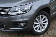 Volkswagen Tiguan - 2.0 TDI Sport&Style 4Motion | Navigatie | Parkeer Sensoren | 17 Inch |