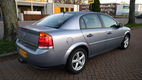 Opel Vectra - 1.8i 16V Comfort Navigator - 1 - Thumbnail