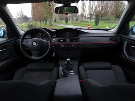 BMW 3-serie Touring - 318i 142PK+ / I-drive / sportstoelen / 2008 LCI *NAP - 1