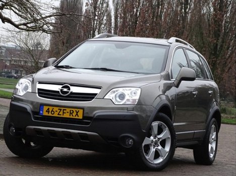 Opel Antara - 3.2 V6 227PK+ leder + xenon / Cosmo *NAP - 1