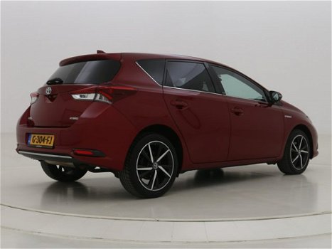 Toyota Auris - 1.8 Hybrid Dynamic Limited | 17' Velgen | Stoelverwarming | Navigatie | - 1