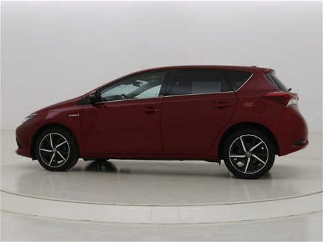 Toyota Auris - 1.8 Hybrid Dynamic Limited | 17' Velgen | Stoelverwarming | Navigatie | - 1