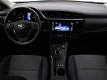 Toyota Auris - 1.8 Hybrid Dynamic Limited | 17' Velgen | Stoelverwarming | Navigatie | - 1 - Thumbnail