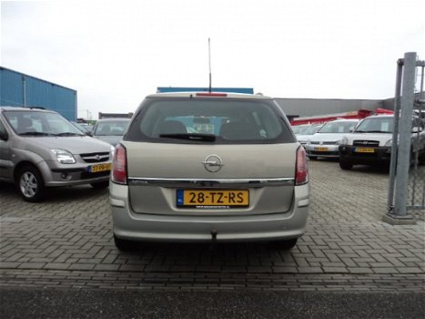 Opel Astra - 1.6 16V ST.WGN 85KW Essentia - 1