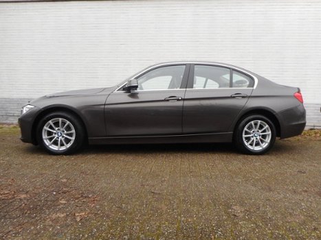 BMW 3-serie - 320i High Executive automaat - 1